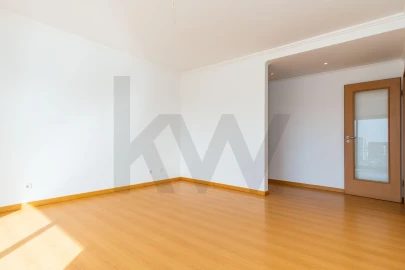 Apartamento T2 para Arrendamento em Seixal, Arrentela e Aldeia de Paio Pires
