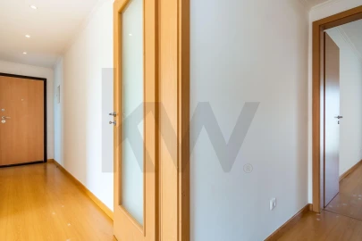 Apartamento T2 para Arrendamento em Seixal, Arrentela e Aldeia de Paio Pires