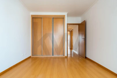 Apartamento T2 para Arrendamento em Seixal, Arrentela e Aldeia de Paio Pires