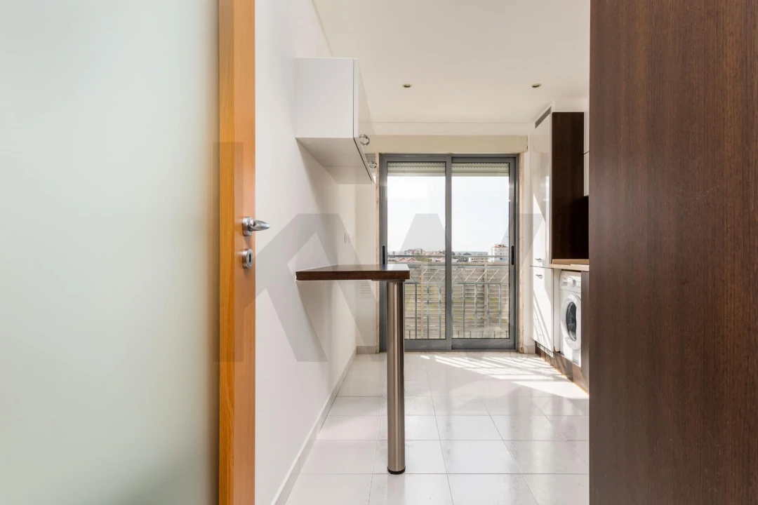 Apartamento T2 para Arrendamento em Seixal, Arrentela e Aldeia de Paio Pires Foto 4