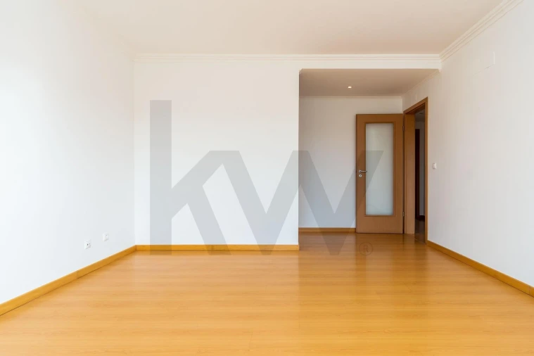 Apartamento T2 para Arrendamento em Seixal, Arrentela e Aldeia de Paio Pires Foto 7