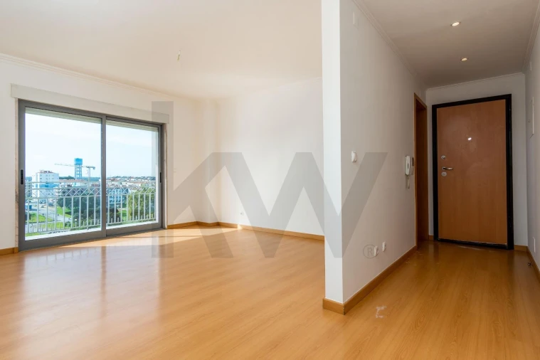 Apartamento T2 para Arrendamento em Seixal, Arrentela e Aldeia de Paio Pires Foto 5