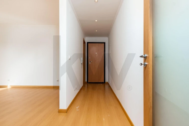 Apartamento T2 para Arrendamento em Seixal, Arrentela e Aldeia de Paio Pires Foto 11