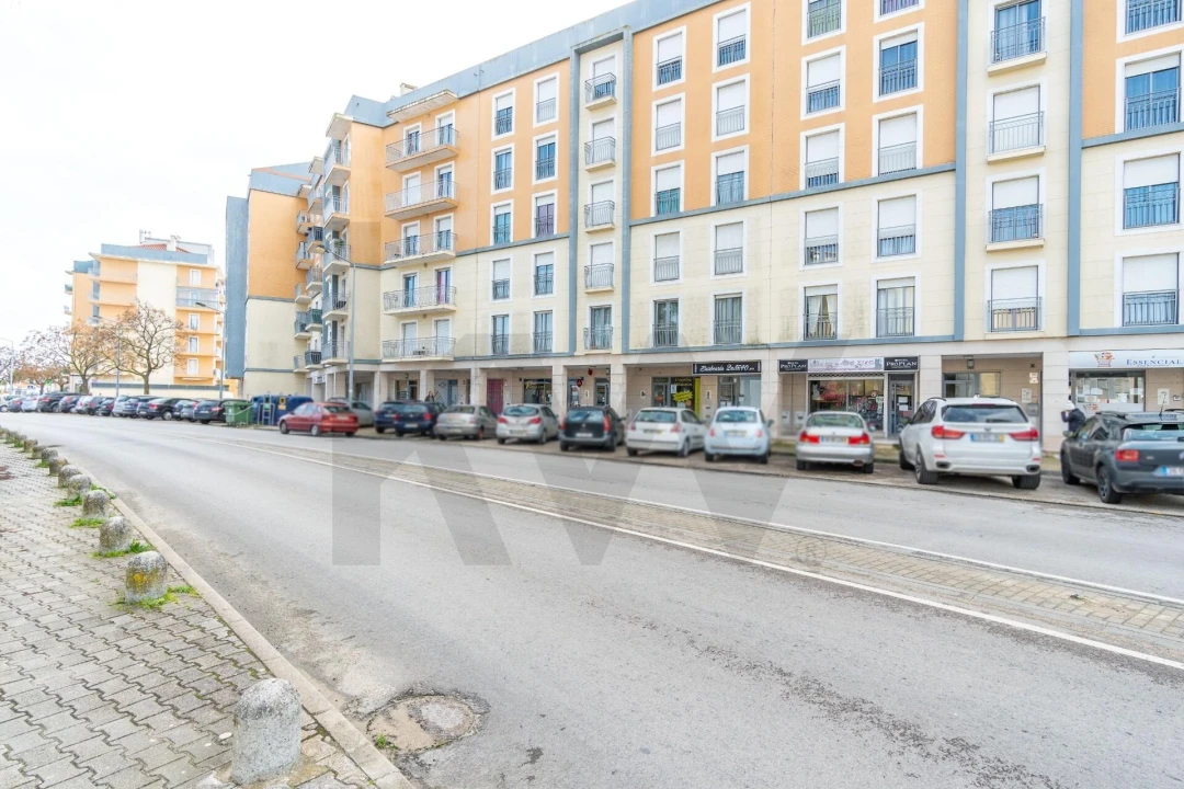 Apartamento T2 para Arrendamento em Seixal, Arrentela e Aldeia de Paio Pires Foto 24