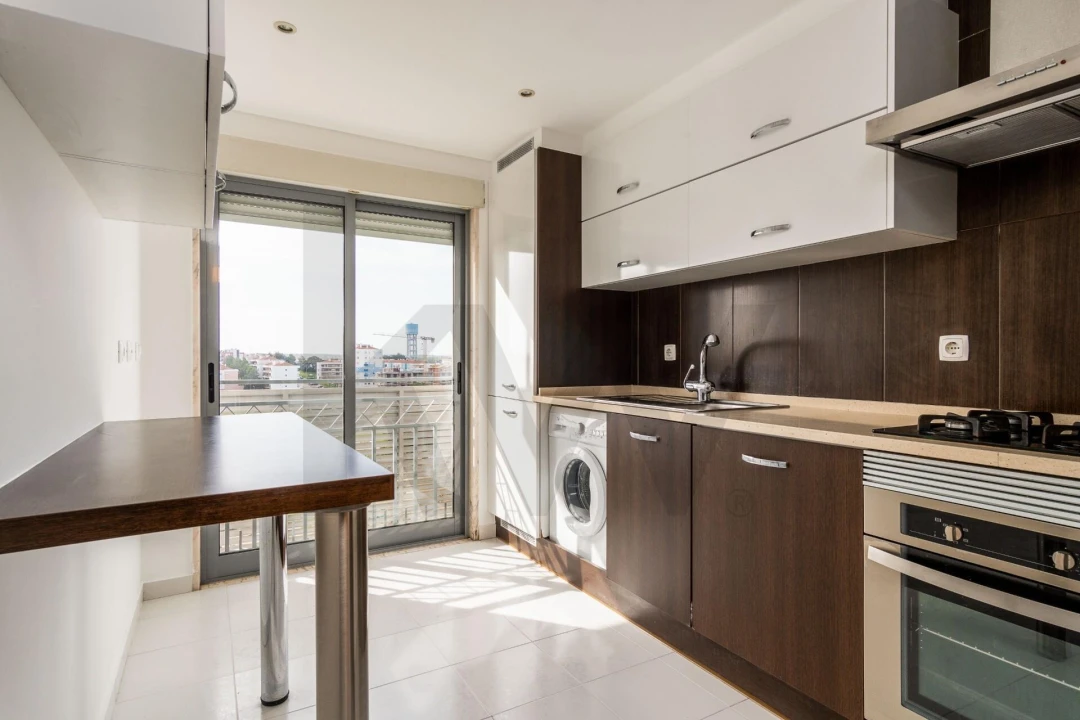 Apartamento T2 para Arrendamento em Seixal, Arrentela e Aldeia de Paio Pires Foto 1