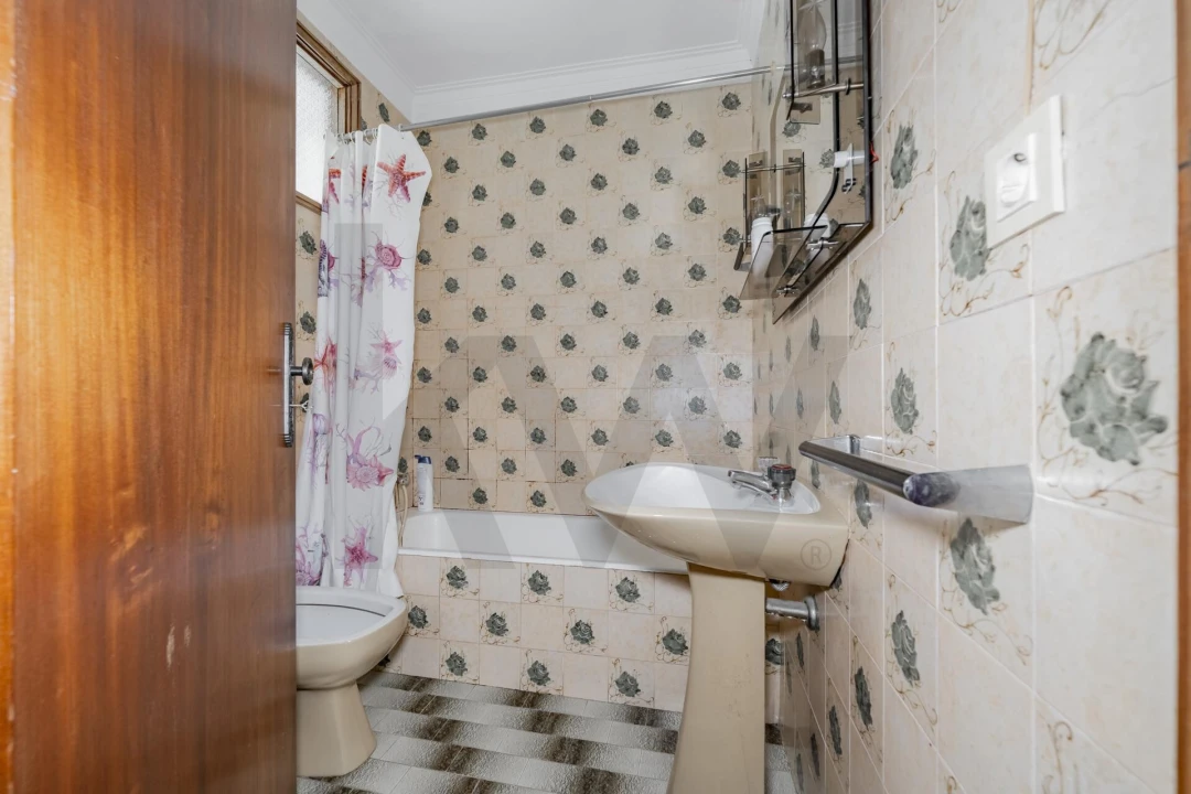 Apartamento T2 para Venda em Rio Tinto Foto 29