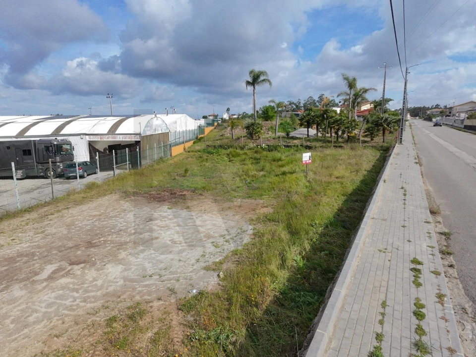 Terreno para Venda em Santa Maria da Feira, Travanca, Sanfins e Espargo Foto 2