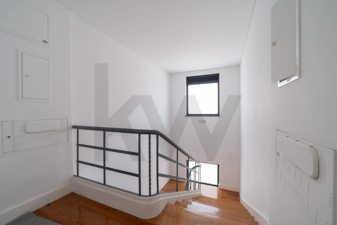Apartamento T3 para Arrendamento em Moscavide e Portela Foto 1