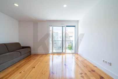 Apartamento T3 para Arrendamento em Moscavide e Portela