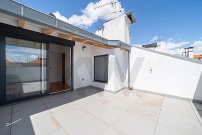 Apartamento T3 para Arrendamento em Moscavide e Portela
