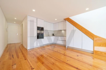 Apartamento T3 para Arrendamento em Moscavide e Portela