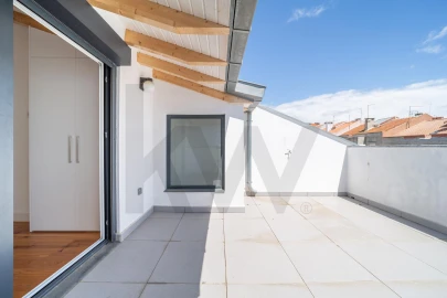 Apartamento T3 para Arrendamento em Moscavide e Portela