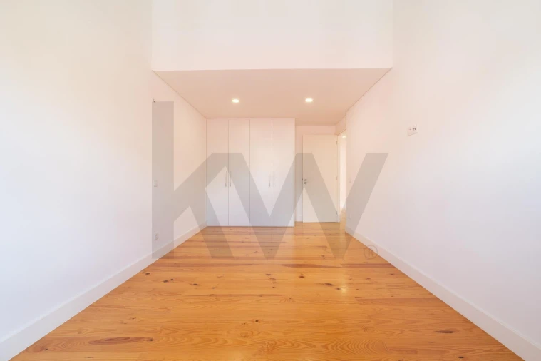 Apartamento T3 para Arrendamento em Moscavide e Portela Foto 5