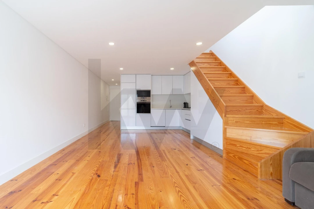 Apartamento T3 para Arrendamento em Moscavide e Portela Foto 10