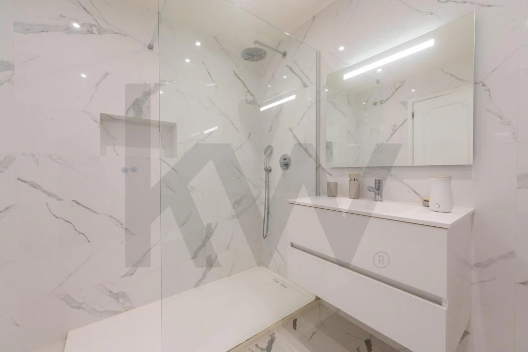 Apartamento T2 para Venda em Massamá e Monte Abraão Foto 27