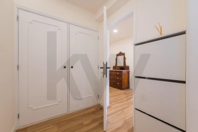 Apartamento T2 para Venda em Massamá e Monte Abraão