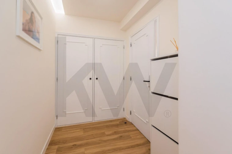Apartamento T2 para Venda em Massamá e Monte Abraão Foto 38