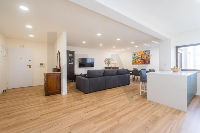 Apartamento T2 para Venda em Massamá e Monte Abraão Foto 19