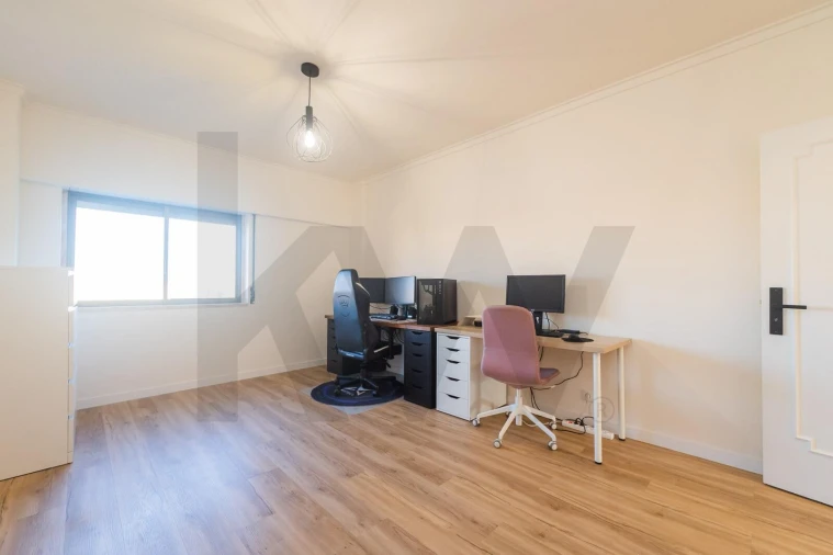 Apartamento T2 para Venda em Massamá e Monte Abraão Foto 33