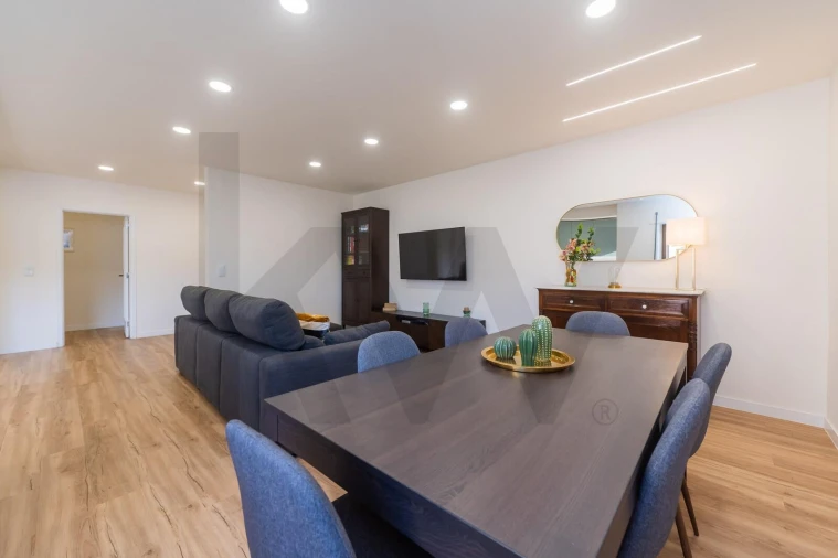 Apartamento T2 para Venda em Massamá e Monte Abraão Foto 11