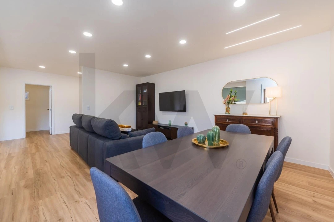 Apartamento T2 para Venda em Massamá e Monte Abraão Foto 11