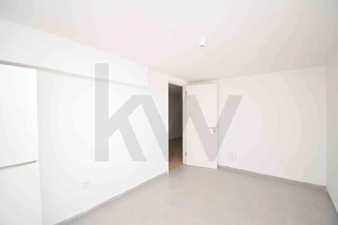 Apartamento T2 para Venda em Odivelas Foto 18