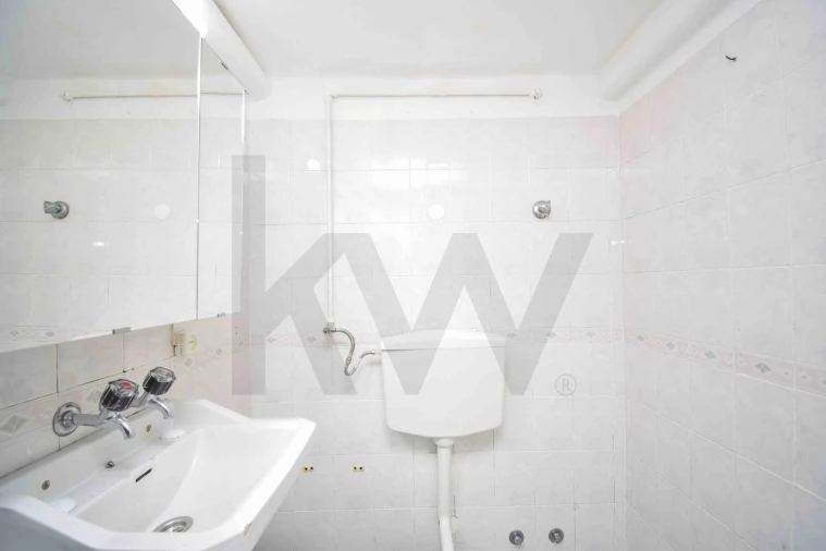 Apartamento T2 para Venda em Odivelas Foto 14