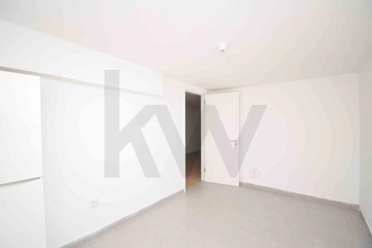 Apartamento T2 para Venda em Odivelas Foto 18