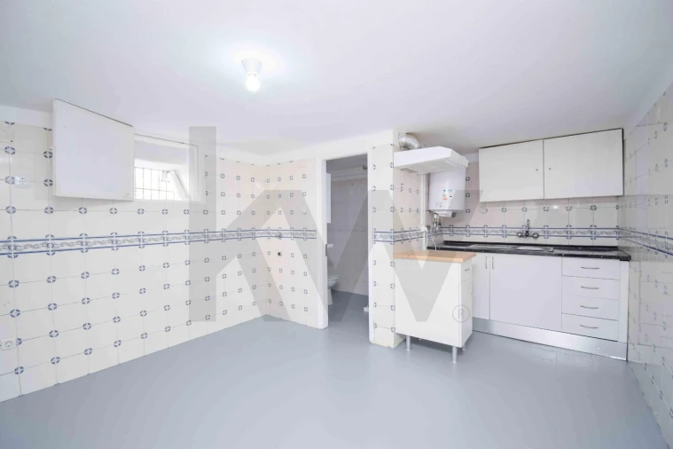 Apartamento T2 para Venda em Odivelas Foto 4