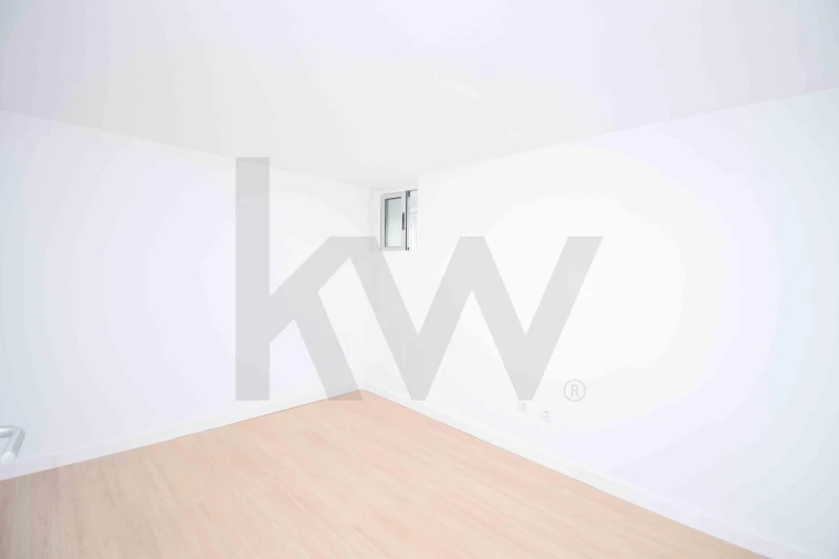 Apartamento T2 para Venda em Odivelas Foto 17