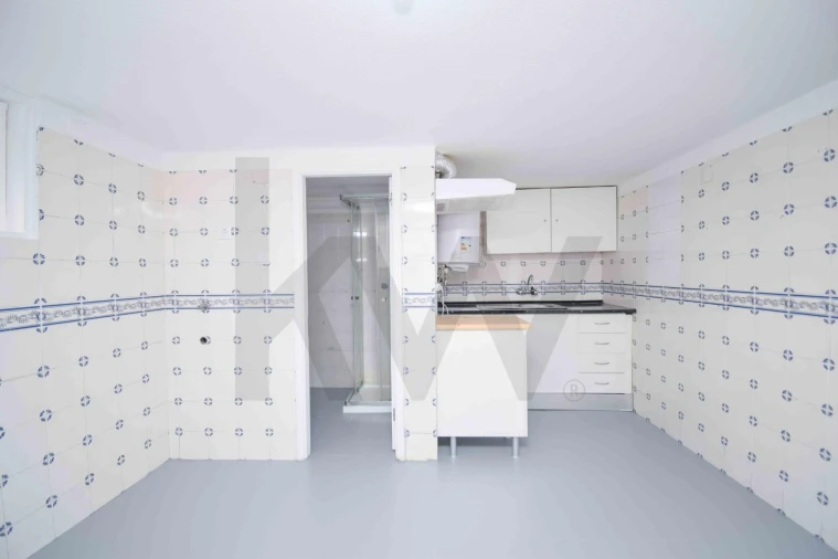 Apartamento T2 para Venda em Odivelas Foto 3