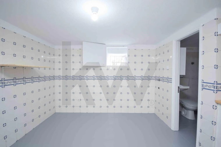 Apartamento T2 para Venda em Odivelas Foto 11
