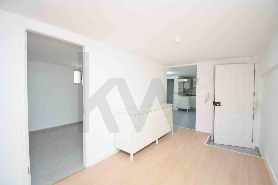 Apartamento T2 para Venda em Odivelas Foto 2