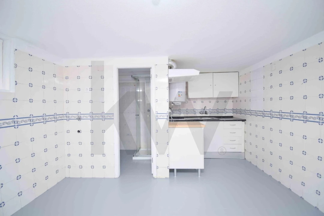 Apartamento T2 para Venda em Odivelas Foto 3