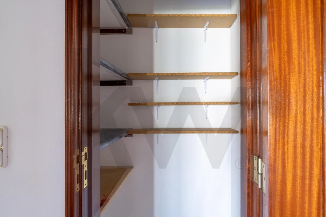 Apartamento T1 para Venda em Alcabideche Foto 14