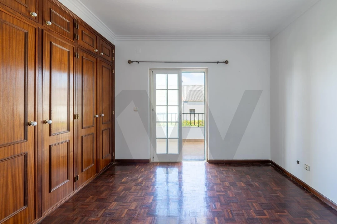 Apartamento T1 para Venda em Alcabideche Foto 10