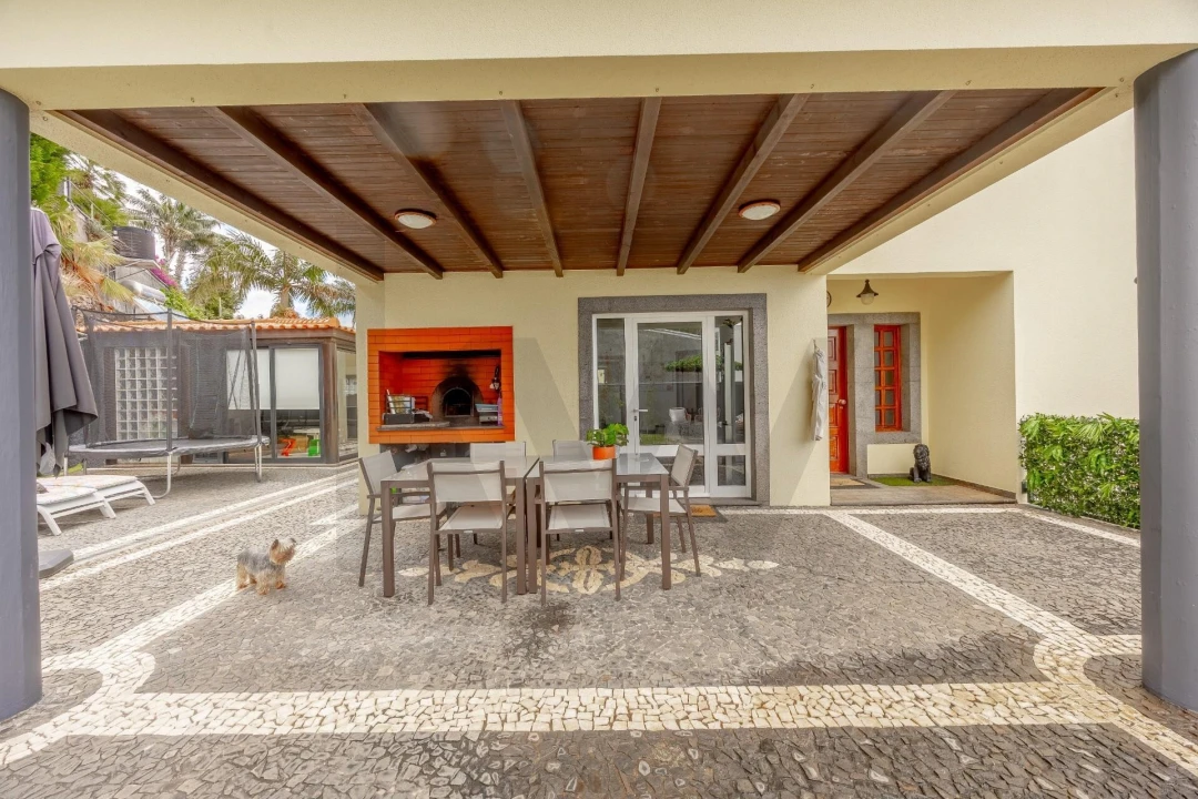 Moradia T4 para Venda em São Martinho Foto 47