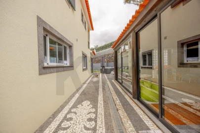 Moradia T4 para Venda em São Martinho