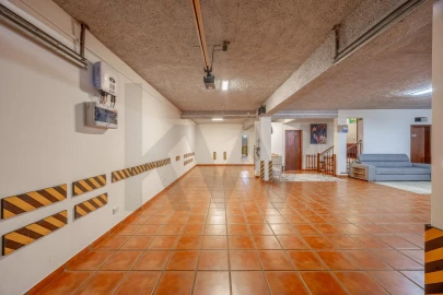 Moradia T4 para Venda em São Martinho