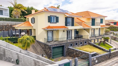 Moradia T4 para Venda em São Martinho