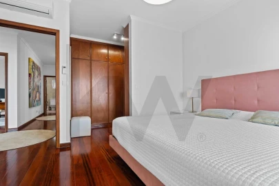 Moradia T4 para Venda em São Martinho