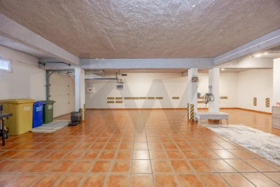 Moradia T4 para Venda em São Martinho