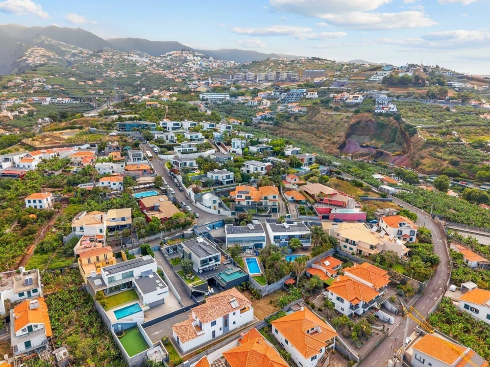 Moradia T4 para Venda em São Martinho Foto 59