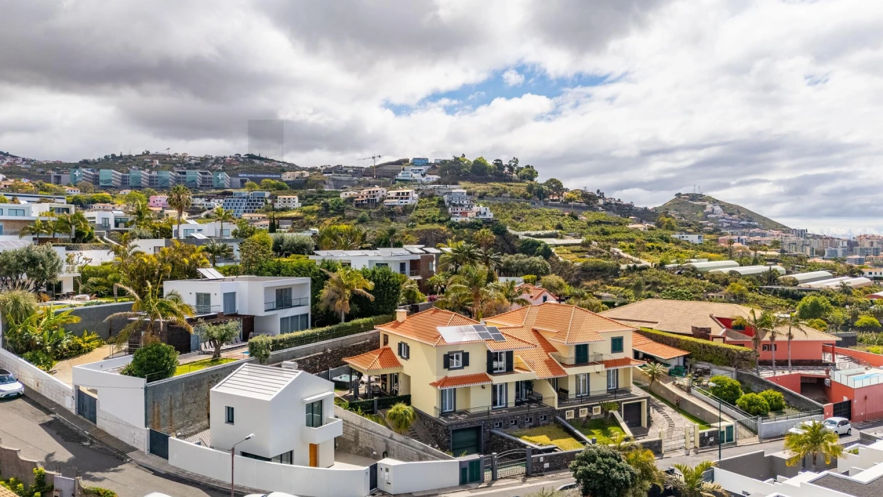 Moradia T4 para Venda em São Martinho Foto 68