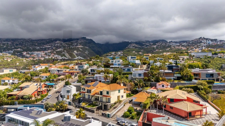 Moradia T4 para Venda em São Martinho Foto 69