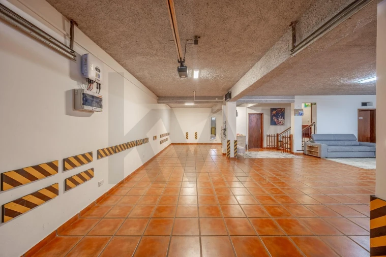 Moradia T4 para Venda em São Martinho Foto 32