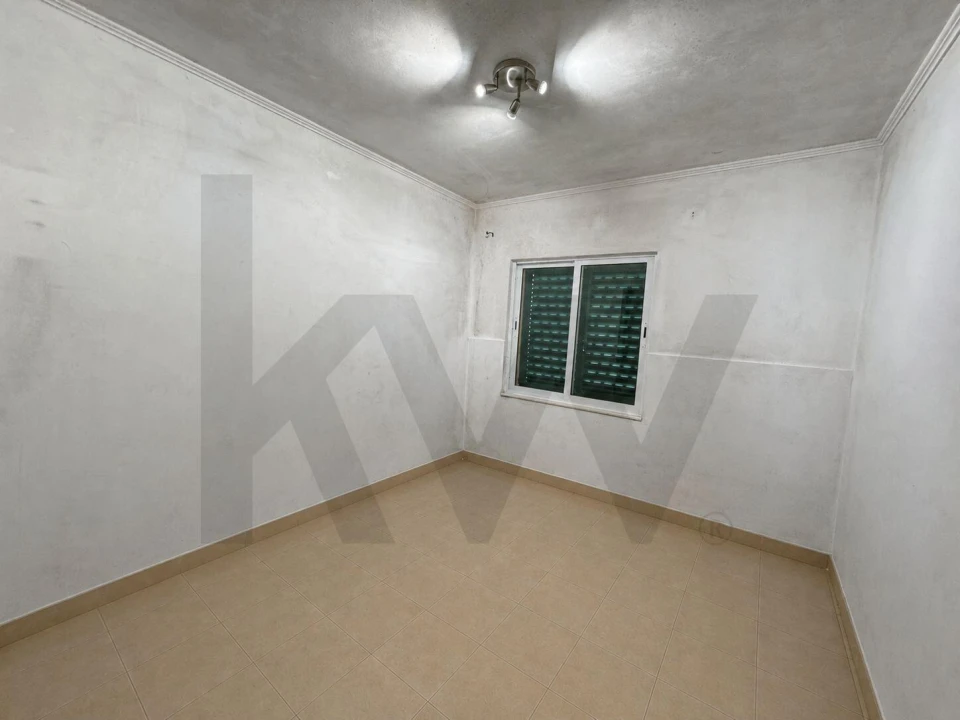 Apartamento T3 para Venda em Arrifes Foto 5