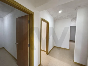Apartamento T3 para Venda em Arrifes