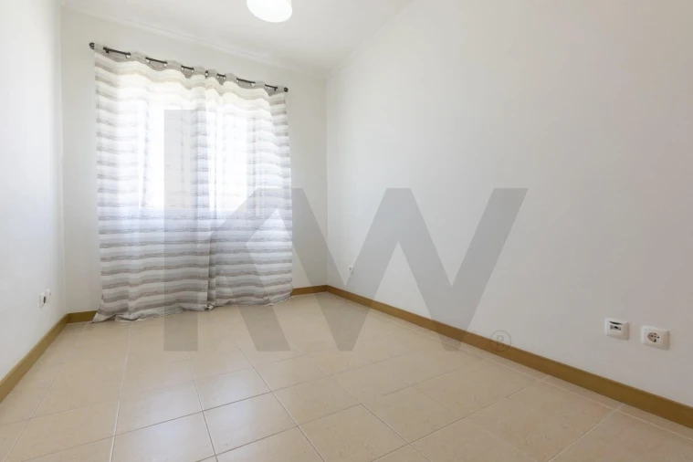 Apartamento T3 para Venda em Arrifes Foto 16