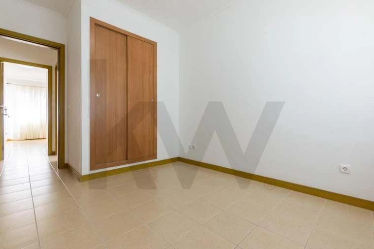 Apartamento T3 para Venda em Arrifes Foto 15